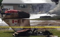 Máy bay biểu diễn của không quân Canada đâm xuống nhà dân, phi công thiệt mạng