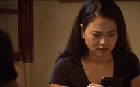 Phim Lửa ấm tập 8: Minh bị gái 'đeo bám', Thủy kiểm tra tin nhắn đêm khuya