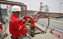 Iran tăng sản xuất dầu, mặc kệ Nga và Ả Rập Xê Út
