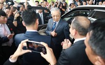 Thủ tướng Malaysia Mahathir Mohamad: 'Xe VinFast rất khỏe, thiết kế đẹp, êm như xe điện'