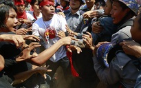 Myanmar trước áp lực sinh viên biểu tình