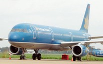 Máy bay Vietnam Airlines trục trặc nghiêm trọng phải ở lại Paris