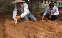 Lớp đá lạ trong hố khảo cổ tìm lăng mộ Quang Trung