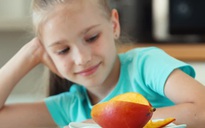 Trẻ không ăn trái cây dễ mắc hen suyễn