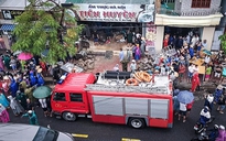 Lũ lớn bất thường từ núi đổ xuống khu dân cư ở Nha Trang, 5 người chết