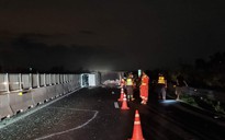 Tai nạn trên cao tốc Trung Lương - Mỹ Thuận: Hai xe tải lật nhào sau cú va chạm