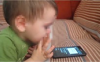 Có nên cho con nhỏ chơi điện thoại di động?