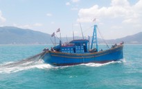 7 ngư dân trên tàu cá Bình Định lênh đênh ngoài khơi gần 5 ngày