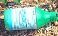 Điều tra thông tin một thanh niên bỏ thuốc diệt cỏ vào bể nước hàng xóm