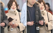 Song Hye Kyo thoải mái để mặt mộc tại sân bay