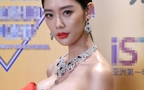 'Bom sex Hàn Quốc' khoe 'ngực khủng' trên thảm đỏ