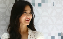 Song Hye Kyo tươi cười tại sự kiện sau khi ly hôn