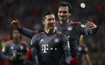Bayern Munich tái chiếm ngôi đầu bảng