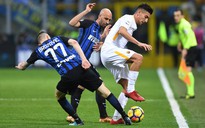 Serie A: Roma cầm chân Inter, Napoli thắng chật vật