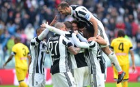 Serie A: Juventus giành ngôi đầu bảng từ tay Napoli