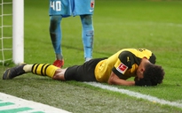 Dortmund gục ngã tại Augsburg bởi cầu thủ cũ người Hàn Quốc