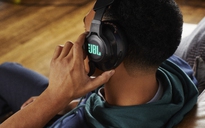 Game thủ có thể thay đổi cục diện trận đánh với tai nghe JBL Quantum