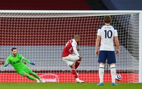 Kết quả Arsenal 2-1 Tottenham: 'Pháo thủ' lội ngược dòng nhờ penalty