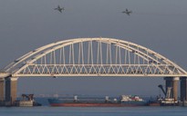 Ukraine xác nhận Nga tạm thời 'khóa' đường ra biển Azov