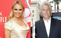 'Bom sex' Pamela Anderson chia tay ông trùm điện ảnh Jon Peters sau 12 ngày