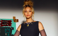 Beyoncé thất vọng và tức giận vì đeo viên 'kim cương máu'