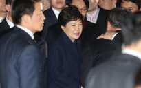 Hàn Quốc đóng cửa 2 tổ chức của bạn thân bà Park Geun-hye