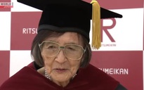 Cụ bà lấy bằng tiến sĩ ở tuổi 88