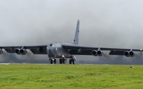 2 chiếc B-52 bay 'huấn luyện thông thường' ở Biển Đông