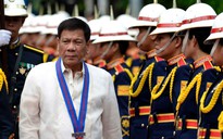Tổng thống Duterte cho phép Trung Quốc đánh bắt trên vùng biển Philippines tuyên bố chủ quyền