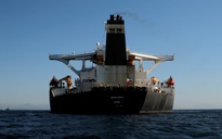 Mỹ đưa siêu tàu dầu Iran vào danh sách đen, cấm vận thuyền trưởng