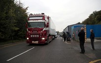Vụ 39 người chết trong container tại Anh: Cảnh sát mở rộng điều tra