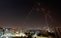 Israel bắn tên lửa vào Dải Gaza, 6 dân thường thiệt mạng