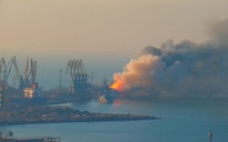 Chiến sự ngày thứ 29: Ukraine nói phá hủy tàu đổ bộ Nga, S-300 bị trúng đạn
