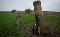 Chiến sự đến trưa 24.4: Ukraine nói bắn hạ tên lửa Nga, 2 bộ trưởng Mỹ đến Kyiv