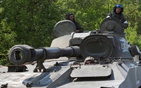 Chiến sự chiều 16.5: Ukraine nói binh sĩ tiến sát biên giới Nga, Moscow cảnh báo NATO