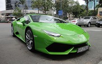 Siêu xe Huracan màu độc bất ngờ xuất hiện trên phố Sài Gòn