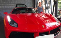 Ca sĩ Tuấn Hưng khoe 'tình mới' - siêu xe Ferrari 488 GTB