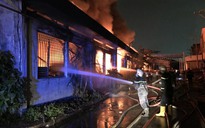 Cháy lớn ở công ty vải trong Khu công nghiệp Tân Bình