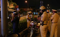 447 dân nhậu Sài Gòn 'tỉnh rượu' khi CSGT đo nồng độ cồn
