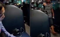 CLIP: Hành khách chửi nữ tiếp viên xe buýt khi bị nhắc đeo khẩu trang
