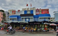 Ghé chợ 'nhà giàu' TP.HCM: Đìu hiu mùa dịch Covid-19, buồn thiu ngồi ngóng khách