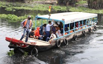 Rằm tháng Giêng Tân Sửu 2021: Hàng dài người Sài Gòn cầu an ở ngôi miếu cổ trên sông