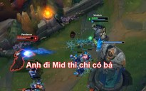 Video LMHT: Thanh niên cầm Blitzcrank đi SP toàn Feed, chuyển qua đi Mid