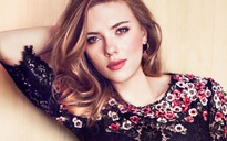 Scarlett Johansson vượt Taylor Swift trở thành gương mặt đẹp nhất Hollywood