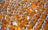 Hàng ngàn phật tử tổ chức long trọng đại lễ Phật đản Phật lịch 2561