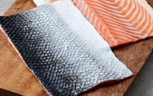 Ăn da cá hồi có tốt không?