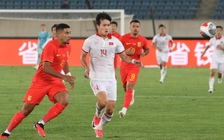 HLV Troussier vừa khen vừa chê đội tuyển Việt Nam vì thua đội Trung Quốc