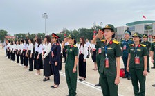 96 thủ khoa Hà Nội báo công dâng Bác