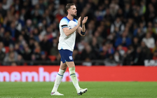 HLV Southgate bị sốc khi CĐV đội tuyển Anh la ó thủ quân Jordan Henderson