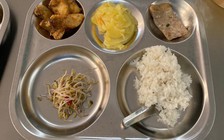 Bữa ăn bán trú 'lèo tèo': Công ty cung cấp suất ăn nhận thiếu sót